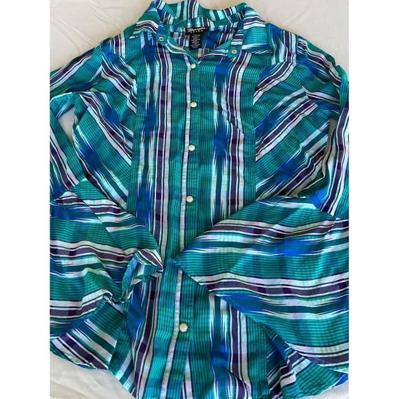 Wrangler Tops - Wrangler retro Pearl snap Bell sleeve blouse cowgirl southwestern M